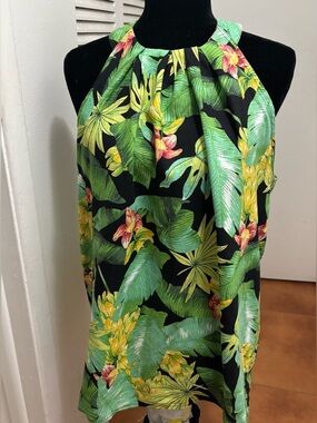 Nicole Miller women’s top sleeveless, tropical print. Beautiful print Great cond